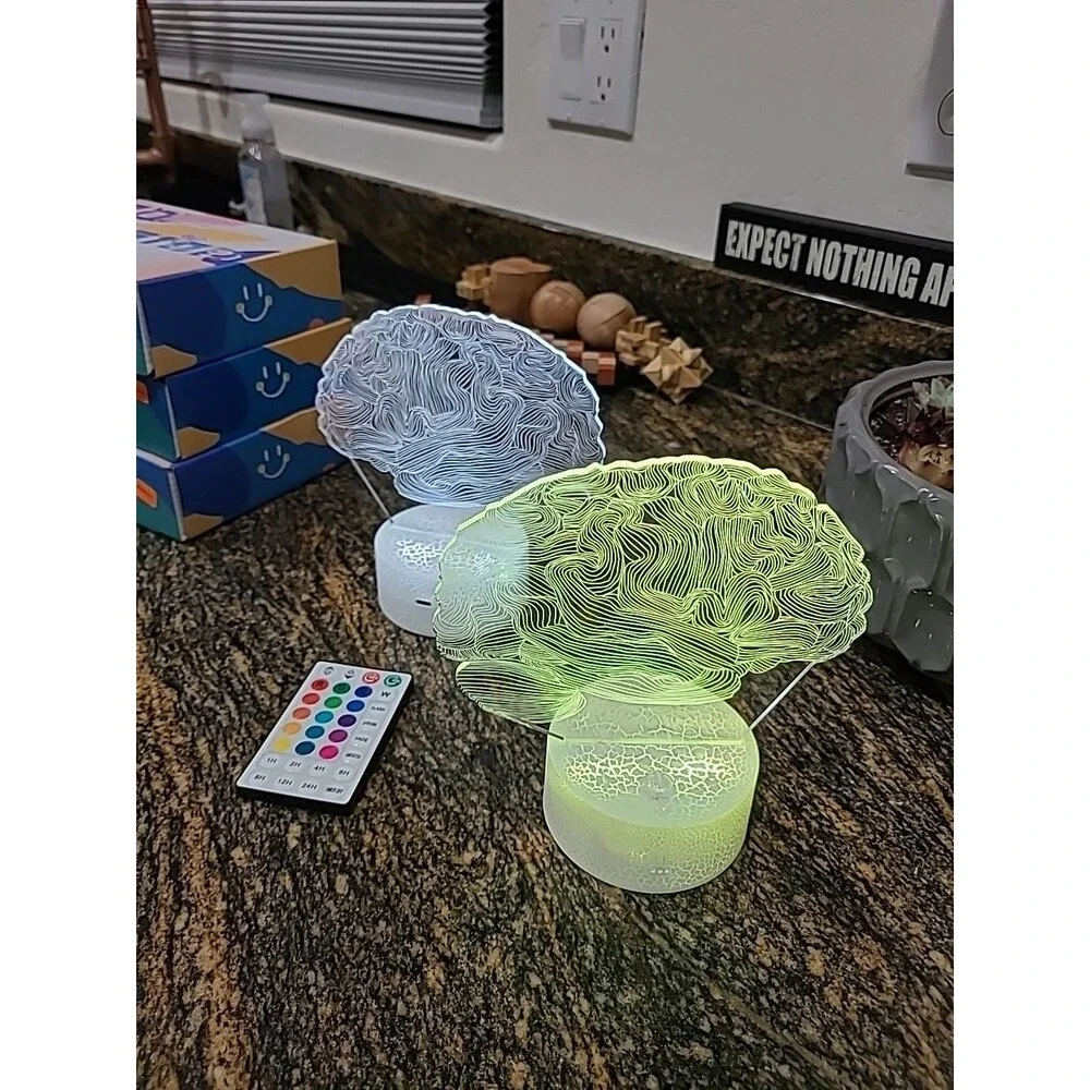 3D Illusion Lamp. Remote Control And Colour Change. Brain New